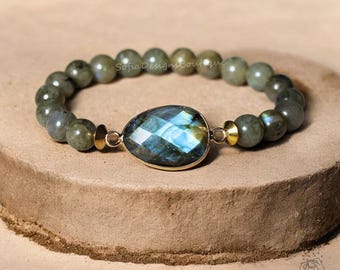 Natural Labradorite Bracelet - Labradorite Crystal Stretch Bracelet - Healing Stone Bracelet Gift for her, gift for him, Christmas Gift