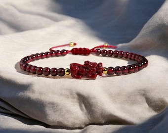 Cinnabar Pixiu 貔貅 Charms Beaded Bracelet - Stretchy Red