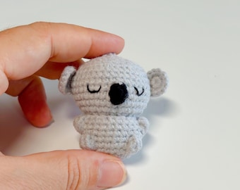 Handmade Crochet Koala Keychain, Mini Amigurumi Animal Bag Charm, Kawaii Koala Bear Keyring, Australia Souvenir Gift, Cute Car Accessories
