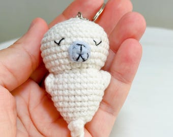 Crochet Seal Keychain, Cute Amigurumi Baby Seal Keyring, Hand Embroidered Face Seal Bag Charm, Cute Plush Animal Gift, Aesthetic Keychain