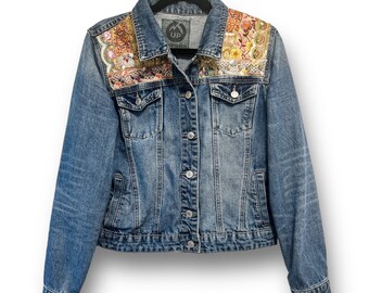 Jeansjacke Stickerei Jacke Denim Patchwork Jeansjacke Stickerei Jeansjacke Upcycled Kleidung Damen Medium Jeansjacke Upcycled