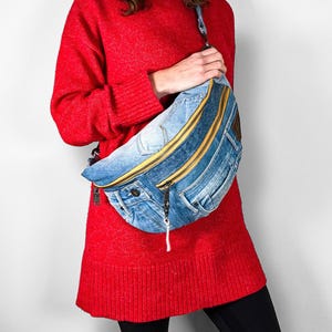 Crossbody Bag XL Sling Bag Denim Crossbody Bag Denim Bag Upcycled Sling Bag Recycle Jean Bag Eco Friendly Gifts Sustainable Gifts