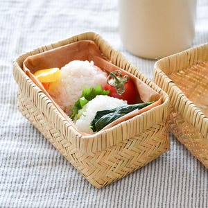 Rectangular Bamboo Bento Box with Lid – Japanese Handwoven Lunch Box for Picnic
