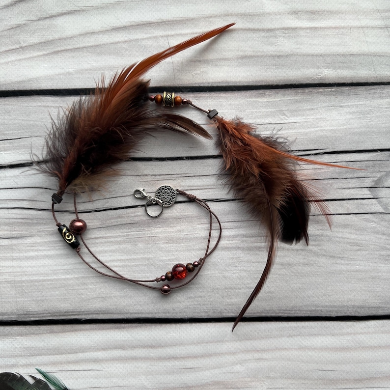 Wildwood – a mix of brown feathers and beads for a timeless boho and Viking-inspired hair charm