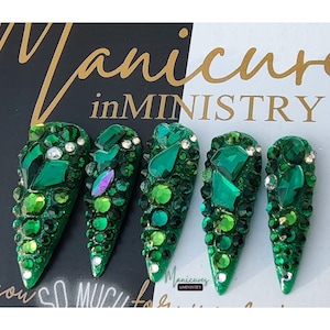 Philadelphia EAGLES Press on Nails | Football Nails | Green BLING Press on Nails | Press-on Nails with Green Jewels | Full Bling Fake Nails