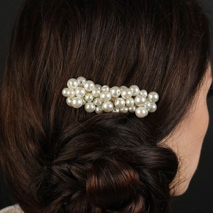 Pearl Comb for Wedding,  Ivory Pearl Bridal Comb, Pearl Comb Hair, Wedding Comb with Pearls,   Elegant Pearl Comb, Wedding Comb