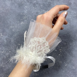 Wedding Gloves, Bridal Gloves, White Gloves, Gloves with Fur, Wedding Dress Gloves, Tulle Gloves, Fingerless Tulle Gloves, Black Gloves