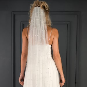 Wedding Veil Pearl Veil White Veil with comb Pearl Veil Ivory Elbow Veil for Bride Veil with pearls Cathedral Veil Pearl Fingertip Veil