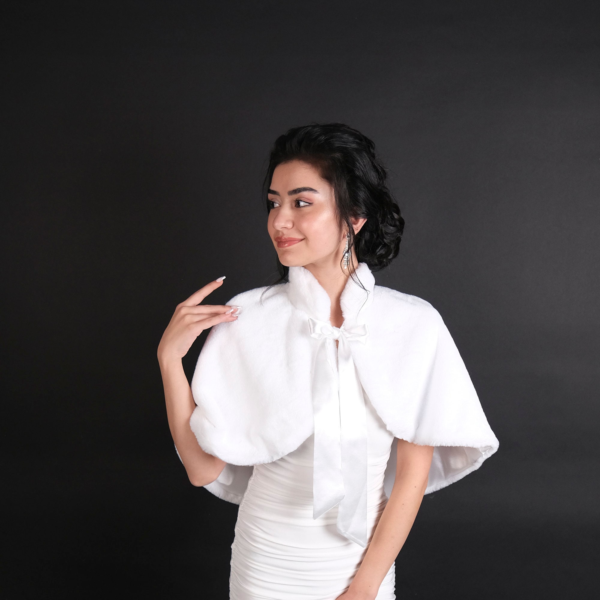 Stola Vichinga In Pelliccia Sintetica Per Donna - Coprispalle Elegante Per Costumi E Serate - Foto 2