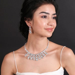 Crystal Bridal Jewelry Set, Bridal Jewelry Set, Wedding Jewelry Set, Silver Necklace & Earrings Set, Bridal Necklace Set, Bridesmaid Jewelry