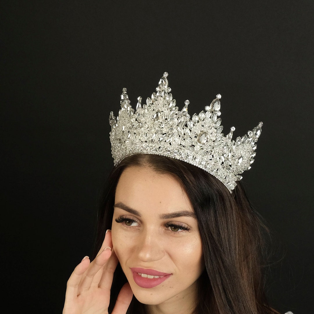 The Queen's Crown, Bridal Tiara, tiara for Women, Pearl Tiara, Bridal Crown, Crystal Tiara