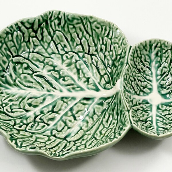 BORDALLO PINHEIRO Cabbage Green 2-Part Relish Dish