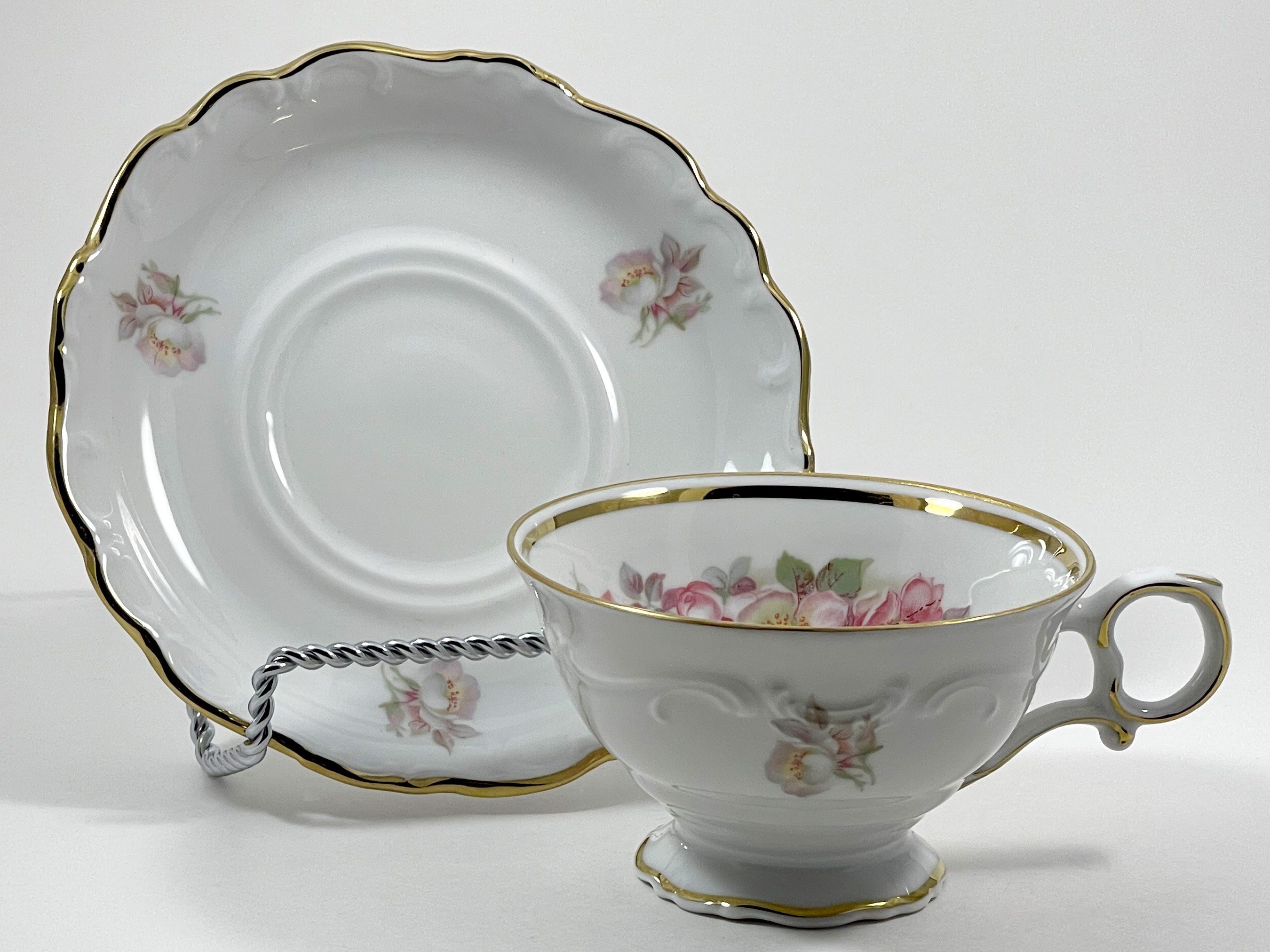Schumann Arzberg Bavarian Golden Crown Briar Rose Tea Cup & Saucer - Etsy