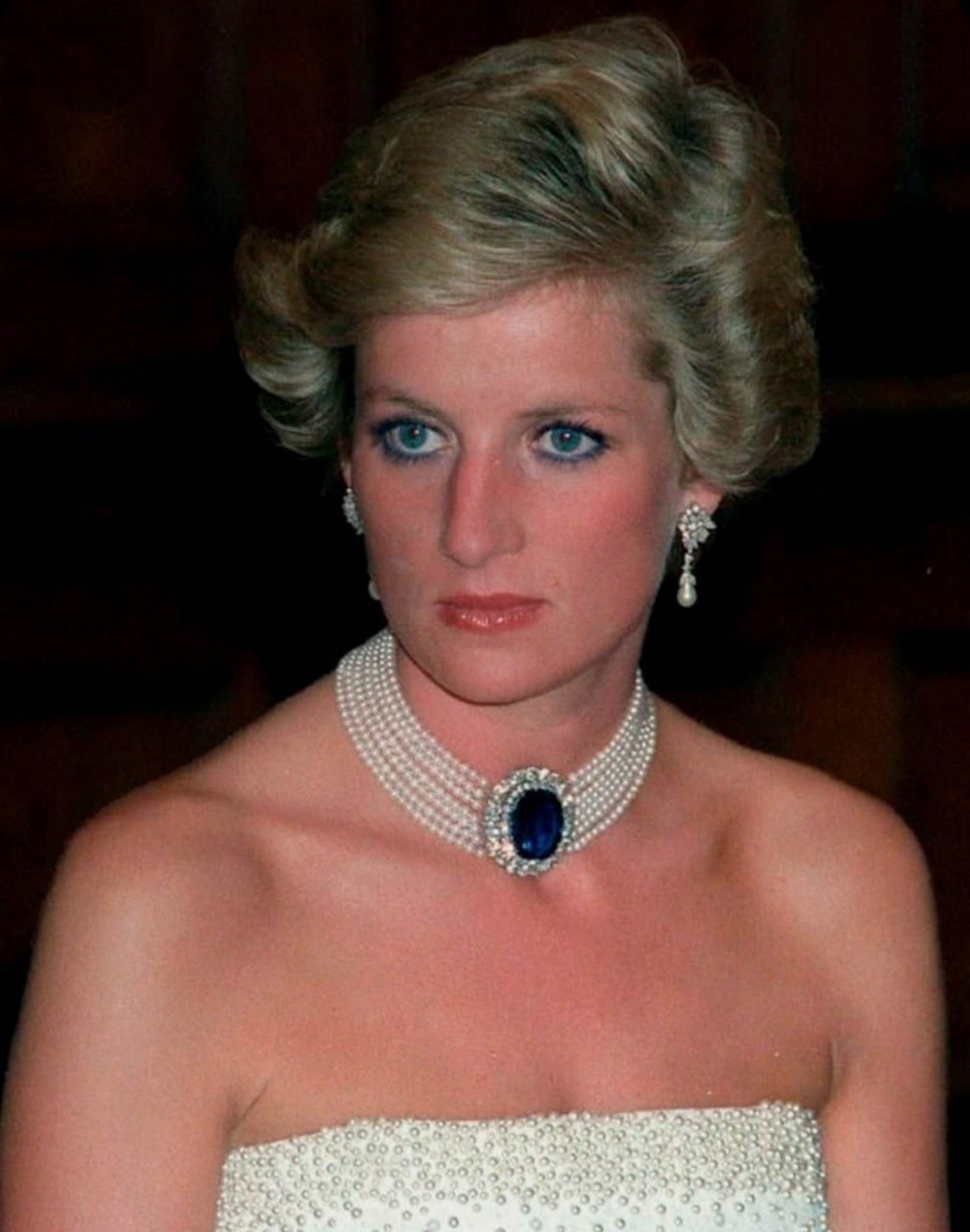 33ct Princess Diana Sapphire and Pearl Choker Necklace in 935 Argentium ...
