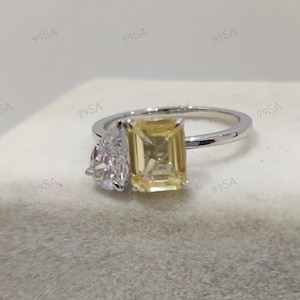 Two stone ring,2.10Ct white pear cut engagement ring,Emerald engagement wedding ring,rings for women,gift for her,anniversary gift,gift,Ring