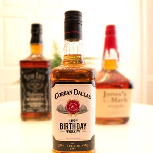 Personalized Label to fit Jim Beam Bourbon Whiskey Bottle - Weddings, Birthdays, Anniversaries, Holidays, Feliz Cumpleaños