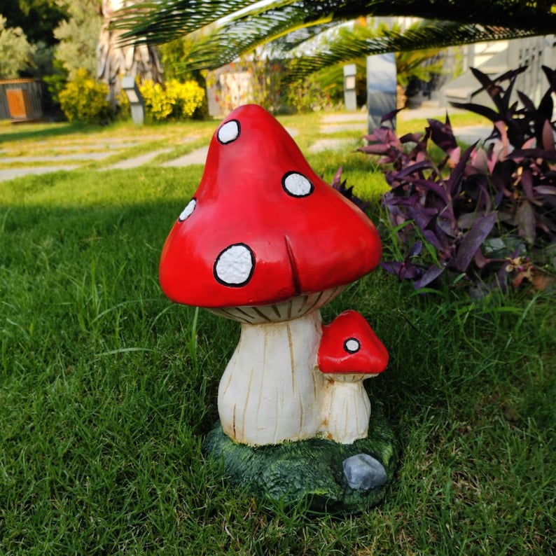 Large Mushroom Statue,decorative Garden Mushroom, Courtyard Garden Lawn