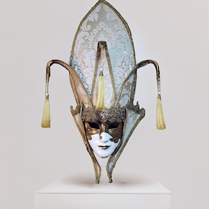 The Popess - Luxurious White and Gold Venetian Mask for Masquerade - Chic Art -