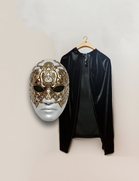 映画Eyes Wide Shut アイズワイドシャット プロップ マスク 実使用 アイズ・ワイド・シャットのマスクとベルベットのマント：ビル・ハー