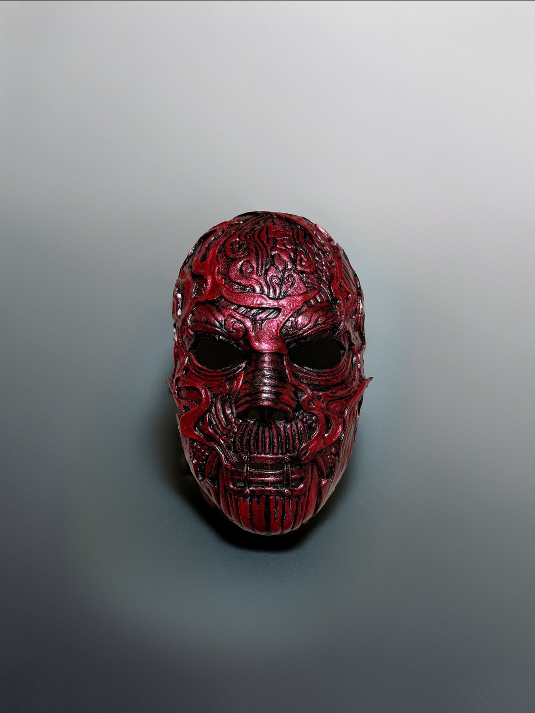 スリップノットのアレサンドロ・ベンチュレラ「Vman」マスク - 赤と黒