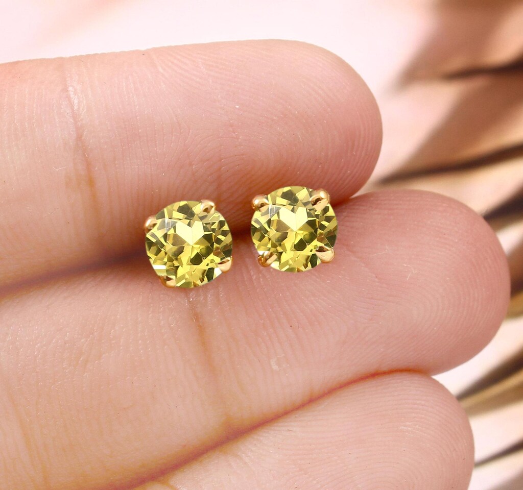 Orecchini A Perno Citerna In Oro Giallo 9kt Con Zaffiro Naturale - Pietra Portafortuna Settembre