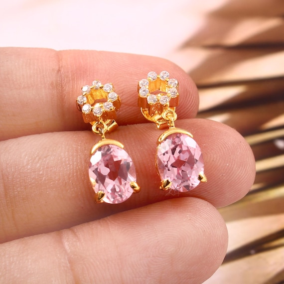 マダガスカル産モルガナイトスタッドピアス 宝石イヤリング