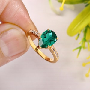 Colombian Emerald Ring Pear Ring Gemstone Ring Sterling Silver Ring Gift For Her Emerald Wedding Ring Christmas Gifts May Birthstone Ring