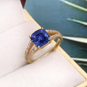 AAA Blue Sapphire Ring Ceylon Blue Sapphire Cushion Ring Gemstone Ring September Birthstone Ring Silver Ring Wedding Ring Christmas Jewelry