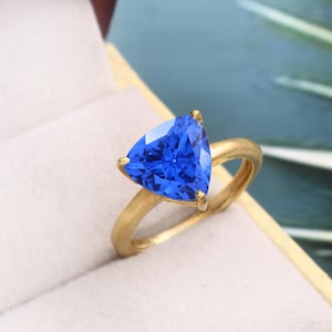 Cornflower Blue Sapphire Ring Ceylon Sapphire Trilliant Ring Gemstone Ring Sterling Silver Ring Gift For Love Wedding Ring Christmas Jewelry