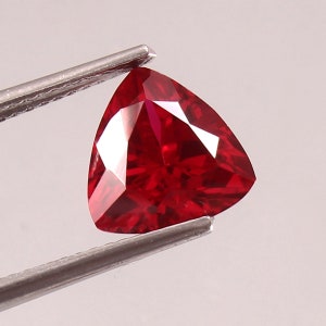 8MM Mozambique Red Ruby Gemstone: Trillion Cut Loose Stone