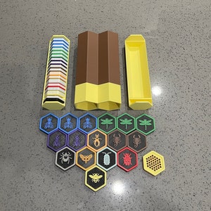 Hive Colony tabletop game - Includes Hive Original + expansions, Venom, Swarm, Predators, Guardians, Honeycombo