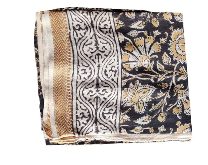 Beautiful Blue Floral Printed Cotton Sarong With Zari Border, Hand Block Print Pareo / Beach Cover Up for Her