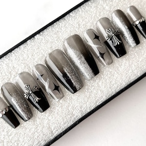 Black chrome heart press on nails| Fake nails | Bambonailsart | short coffin