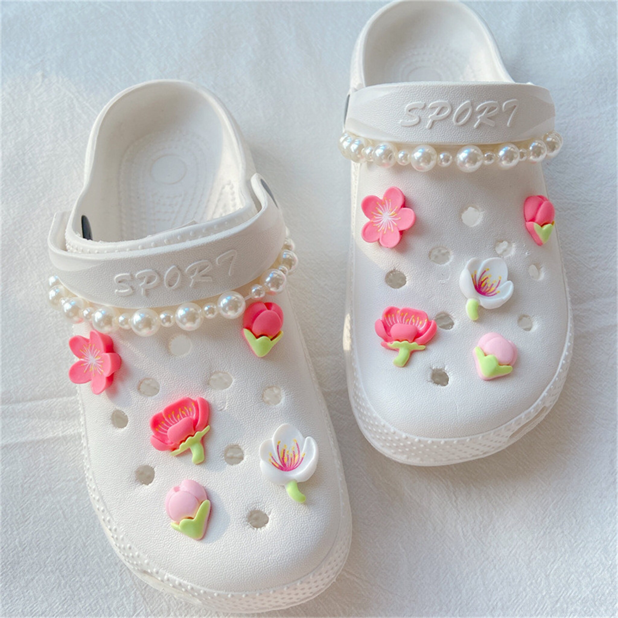 Luxury Vintage Pearl Charms For Crocs And Toddler Clogs DIY Fashion  Accessories With Quality Buckle And All Match Decorations Bundle 230203  From Bong03, $14.2