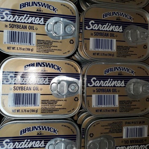 6 Brunswick Sardine in soybean oil 3.75 Oz /buy same packs 3 time get that pack free