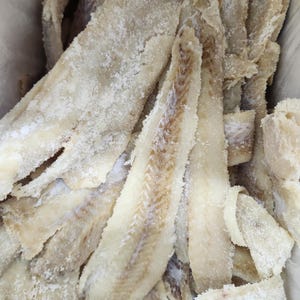 salted fish 1LB+ to 40LB/ buy 6lb get 1lb free or 10lb get 2lb free best deal