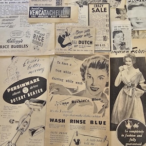 Pode incluir: Uma colagem de an&uacute;ncios vintage em preto e branco apresentando v&aacute;rios produtos, incluindo um batedor rotativo, Kellogg's Rice Bubbles, limpador Old Dutch e goma Robin Starch. A cole&ccedil;&atilde;o exibe tipografia e ilustra&ccedil;&otilde;es de meados do s&eacute;culo.