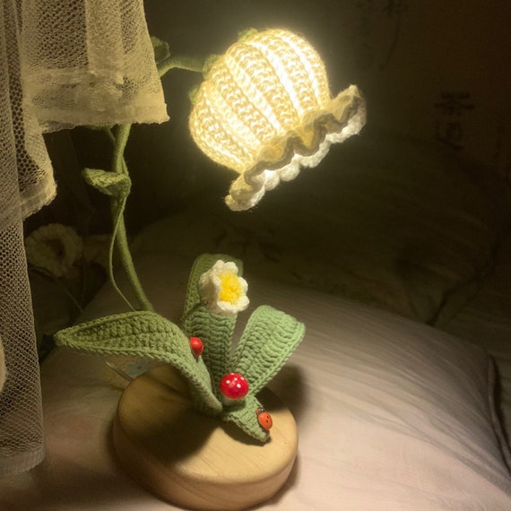 Crochet Flower Lamp, Lily Desk Lamp, Crochet Lily of the Valley, Crochet  Flowers, Handmade Flower Lamp, Knitted Lily, Flower Night Light 