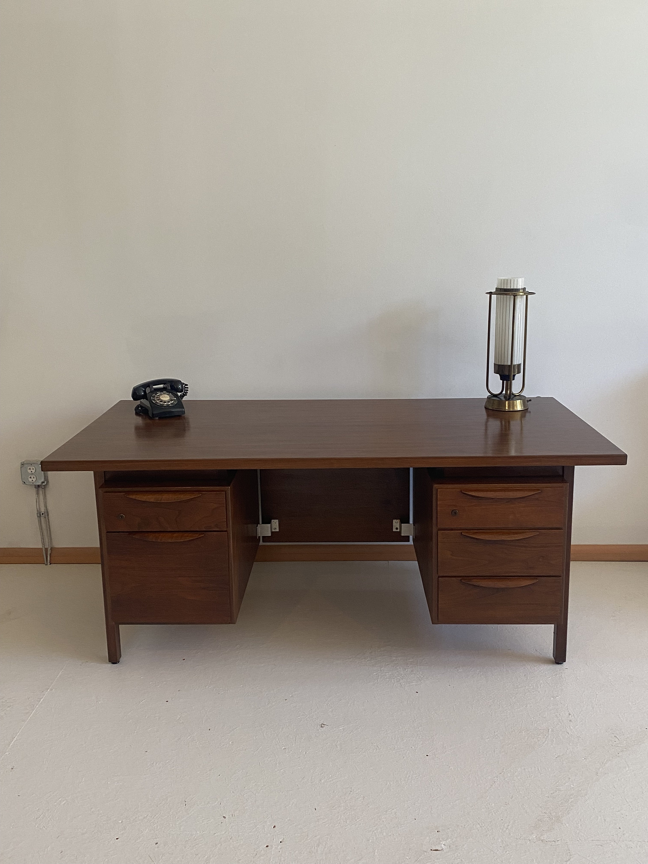 ukorua Mid Century Small Study Desk with Drawer/ 43 Cherry Desk/Modern Solid Wood Walnut Desk/ for Writing Home Computer Office with Open Storage Cub