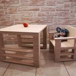 Palettenstil Kindertisch mit Stuhl, 1 bis 3 Jahre, Holztisch mit Stuhl