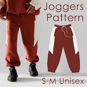 Puede incluir: Pantalones de jogging color óxido con paneles laterales blancos, mostrados en una persona y como ilustración de patrón. También se ve el texto "Joggers Pattern" y "S-M Unisex". Los pantalones de jogging tienen un cordón y puños elásticos.