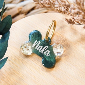 Dog tag personalized 'Flora' - pendant made of synthetic resin/resin - gift idea for animal lovers