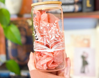 Bookish Glass with Flowers | Drinking Glass with Bamboo Lid | Coffee Glass | Gift Idea for Coffee Lovers | Bookworm Iced Coffee | Gift for Book Lovers