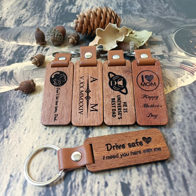 Personalized Wooden Keychain, Engraved gift for Birthday Anniversary Father's Day, Custom Key Ring, New Home Gift, Farewell Gift for Friends