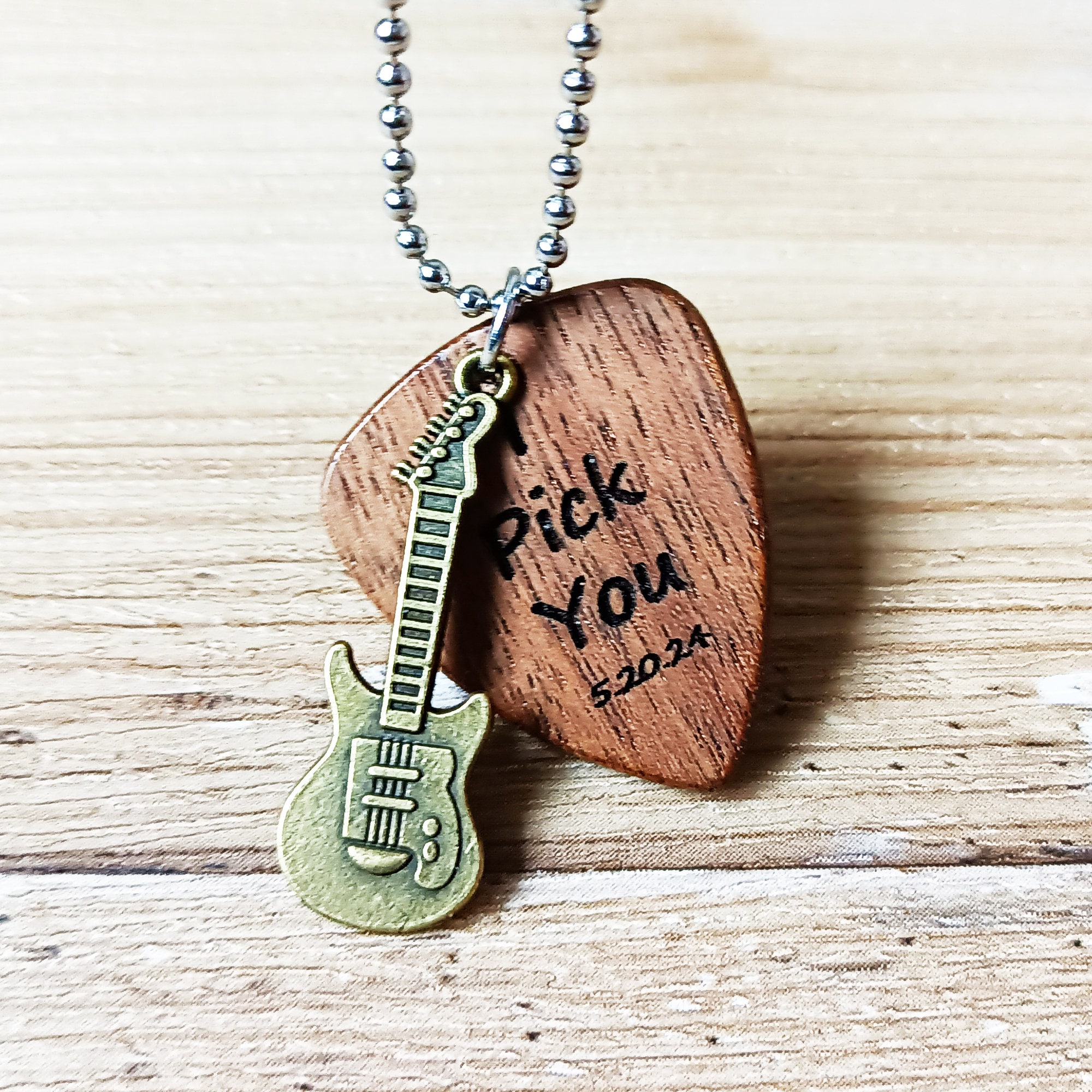 ギタリストネックレス - Etsy 日本