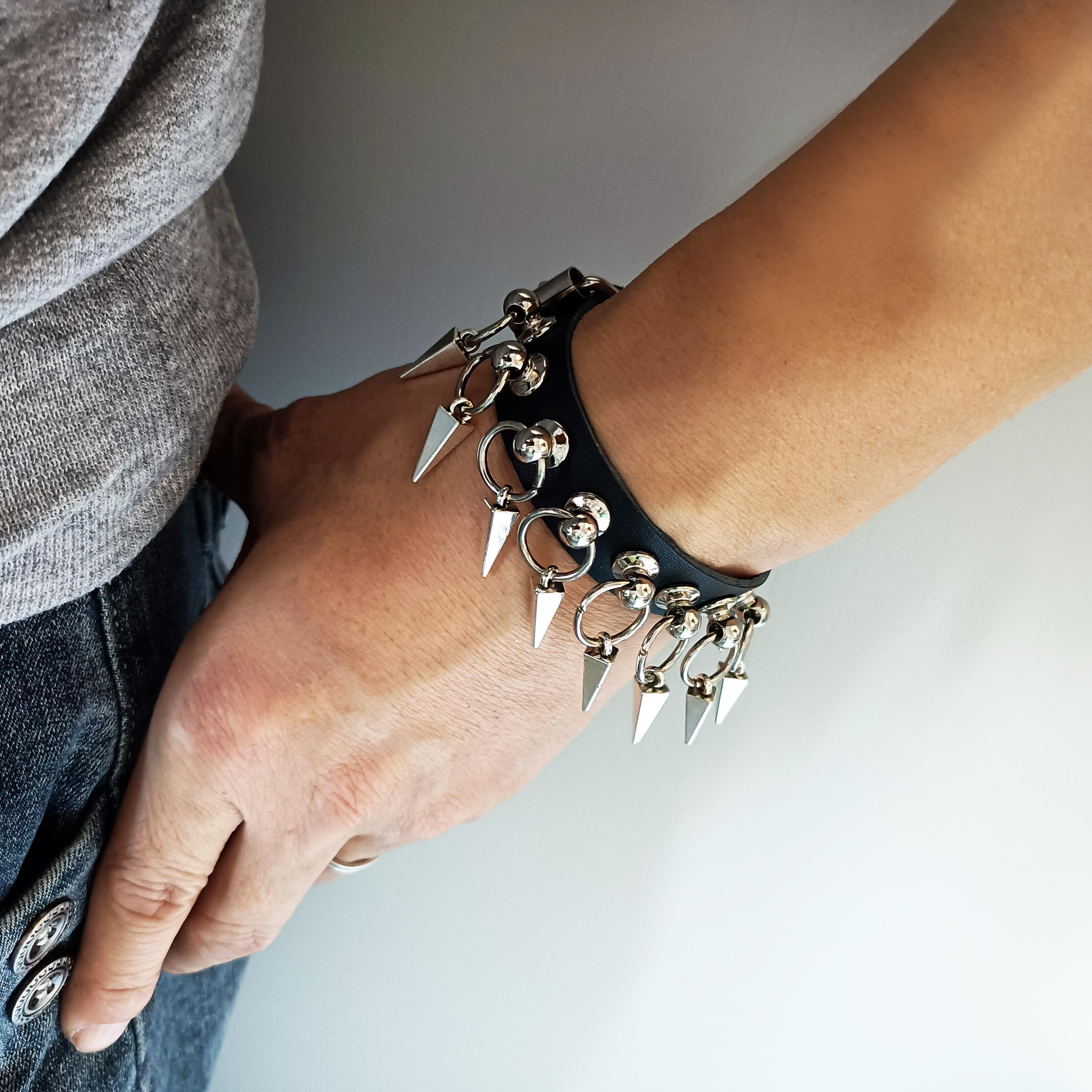 Punk Pyramid Spike Charm Leather Cuff: Silver Pendant Gothic