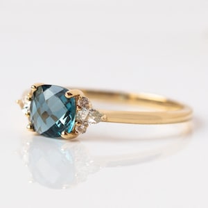 Blue Topaz Ring-14K Solid Gold Ring-Sterling Silver Ring-Statement Ring-Dainty Ring-Anniversary Ring-Ring For Women-Engagement Ring-Rings