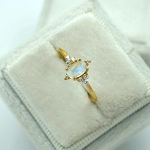 Dainty Moonstone Ring-Oval Moonstone Ring-Minimalist Ring-Sterling Silver Ring-14K Solid Gold Ring-Ring For Women-Natural Moonstone Ring