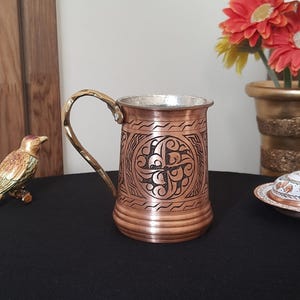 Mug en cuivre fabriqué à la main, cadeaux en cuivre faits main, idées cadeaux uniques, cadeau pour elle, nouveaux cadeaux, cadeau pour lui, cadeau d&#39;anniversaire, décoration en cuivre, rustique