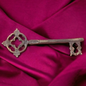 Solid Brass Skeleton Key, Decorative Skeleton Key Wall Art, New Favors, Wedding Favors, Elegant Decor, Rustic Skeleton Key, Vintage Decor